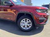 Used 2022 Jeep Grand Cherokee Limited image 3