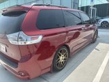 Used 2020 Toyota Sienna SE image 4