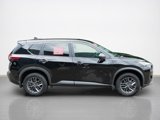 Used 2023 Nissan Rogue S image 2