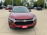 Used 2024 Chevrolet Trax LS w/ LS Convenience Package image 2
