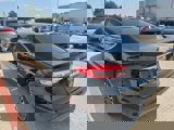 Used 2017 Ford Fusion SE w/ Fusion SE Technology Package image 4
