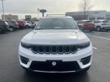 Used 2023 Jeep Grand Cherokee Laredo image 3