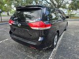 Used 2015 Toyota Sienna L image 5