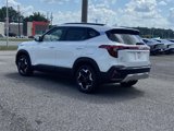 New 2025 Kia Seltos EX image 4