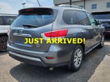 Used 2016 Nissan Pathfinder SV image 3