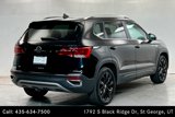 Used 2022 Volkswagen Taos SE w/ Panoramic Sunroof Package image 5