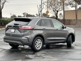 Used 2023 Ford Edge SEL image 3