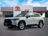 Used 2022 Toyota Corolla Cross LE image 2