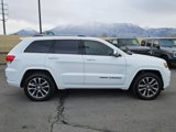 Used 2017 Jeep Grand Cherokee Overland image 2
