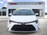 Used 2021 Toyota Corolla LE image 2
