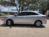 Used 2022 Hyundai Accent SEL image 2