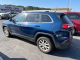 Used 2018 Jeep Cherokee Latitude Plus w/ Comfort/Convenience Group image 4