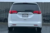Used 2017 Chrysler Pacifica LX image 5