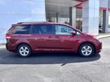 Used 2013 Toyota Sienna LE image 2