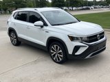 Used 2023 Volkswagen Taos SE image 2