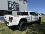 Used 2022 Toyota Tacoma TRD Off-Road image 5