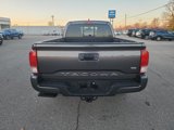 Used 2016 Toyota Tacoma TRD Sport image 4