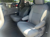 Used 2017 Toyota Sienna XLE image 5