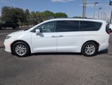 Used 2021 Chrysler Pacifica Touring-L image 2
