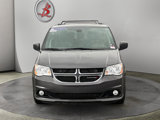 Used 2019 Dodge Grand Caravan SXT image 2