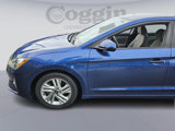Used 2020 Hyundai Elantra SEL image 2
