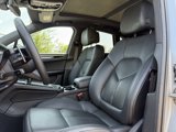 Used 2025 Porsche Macan image 5