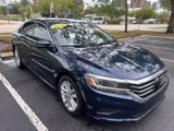 Used 2020 Volkswagen Passat 2.0T SE image 2