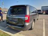 Used 2016 Chrysler Town & Country Touring image 4