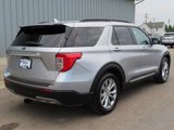 Used 2020 Ford Explorer XLT w/ Equipment Group 202A image 3