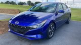 Used 2023 Hyundai Elantra SEL w/ Convenience Package image 3