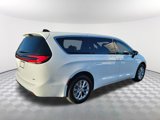 New 2025 Chrysler Pacifica Select image 3
