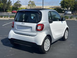 Used 2017 smart fortwo pure image 4