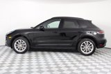 Certified 2024 Porsche Macan image 2
