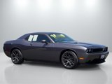 Used 2014 Dodge Challenger SXT image 2