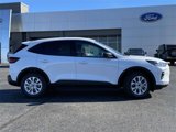 New 2025 Ford Escape Active image 2