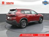 Used 2021 Nissan Rogue S image 2