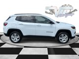 Used 2022 Jeep Compass Latitude image 4
