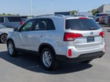 Used 2014 Kia Sorento LX image 3