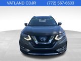 Used 2017 Nissan Rogue SV image 2