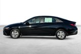 Certified 2025 Hyundai Elantra SE image 3