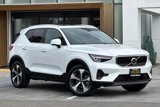 Certified 2025 Volvo XC40 B5 Plus image 2