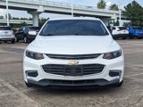 Used 2017 Chevrolet Malibu LT image 2