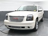 Used 2013 GMC Yukon XL Denali image 3