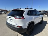 Used 2023 Jeep Cherokee Altitude Lux image 5
