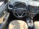 Used 2018 Jeep Cherokee Limited image 2