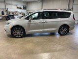 Certified 2021 Chrysler Pacifica Limited w/ Uconnect Theater Family Group image 6
