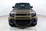 Used 2025 Land Rover Defender 130 X-Dynamic SE image 4