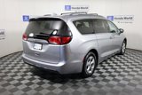 Used 2017 Chrysler Pacifica Touring-L Plus image 5
