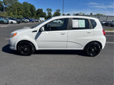 Used 2009 Chevrolet Aveo5 LT w/ Power and Convenience Package image 5