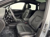 Used 2025 Porsche Macan image 5
